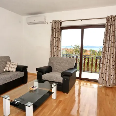 公寓 Moderne Mit Meerblick By Interhome *
