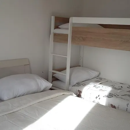 Moderne Mit Meerblick By Interhome * 比比涅