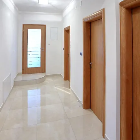 Moderne Mit Meerblick By Interhome * 比比涅